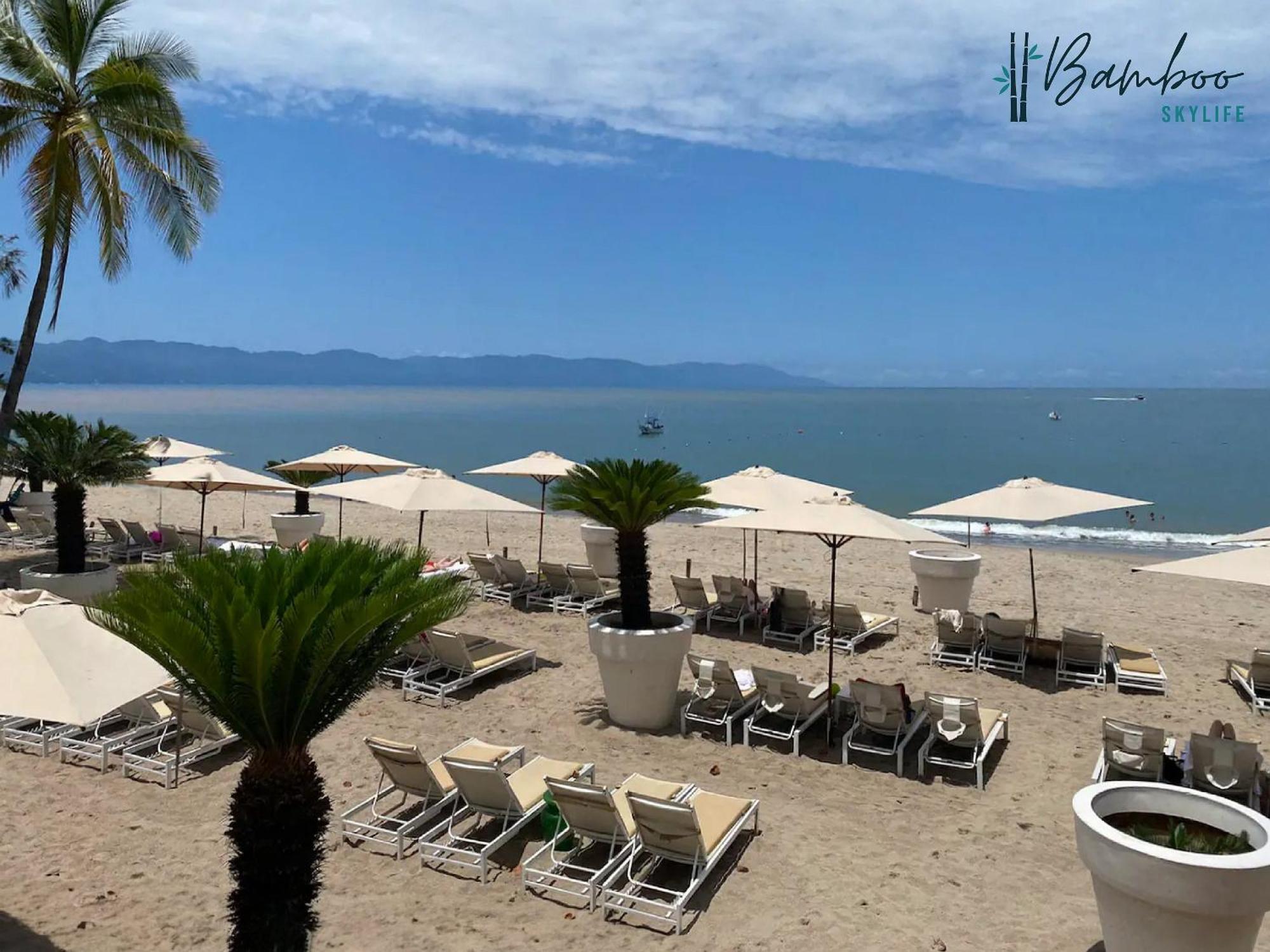 Icon Vallarta Beach Front By Bamboo Skylife Пуерто-Вальярта Екстер'єр фото
