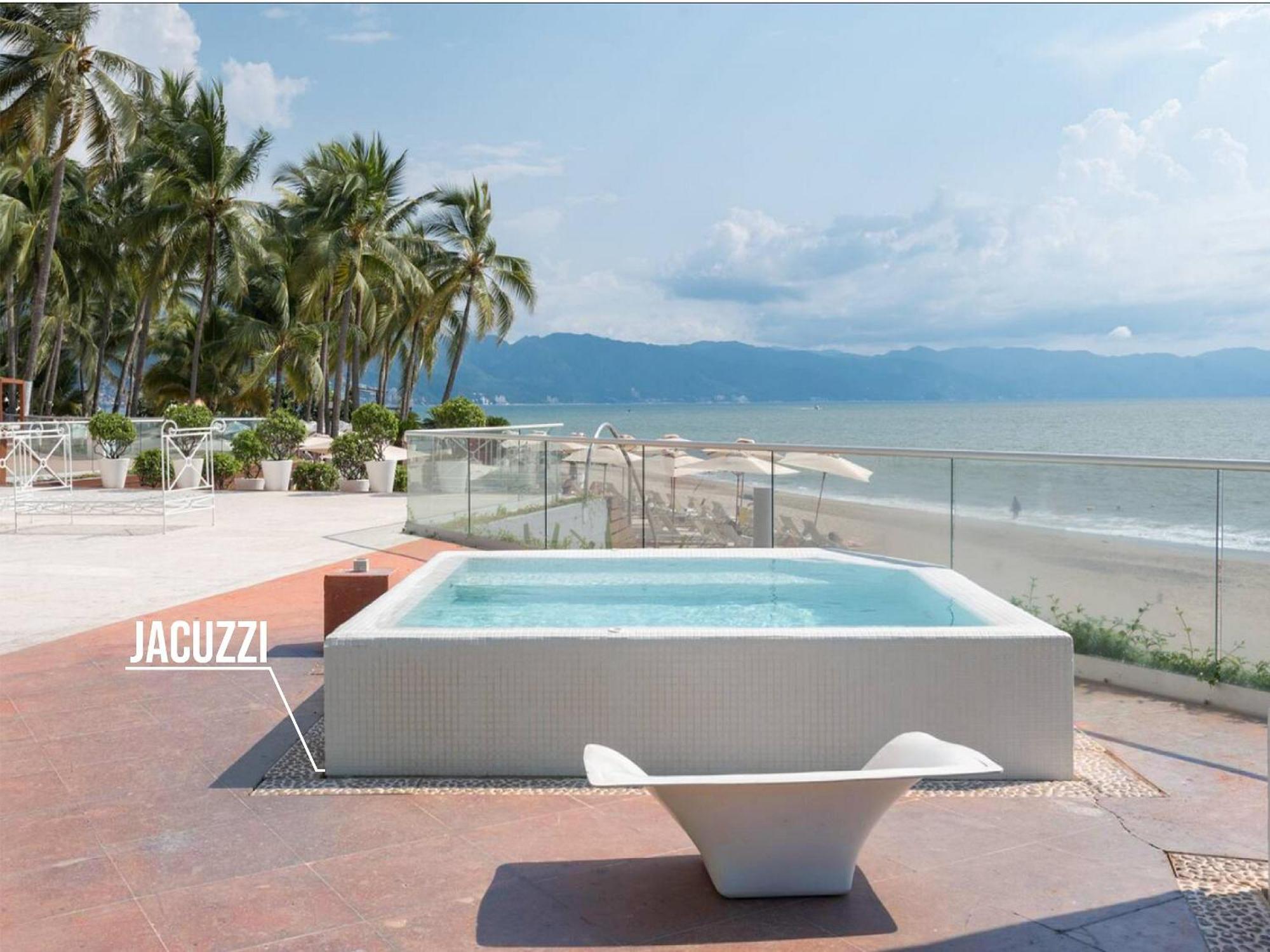 Icon Vallarta Beach Front By Bamboo Skylife Пуерто-Вальярта Екстер'єр фото
